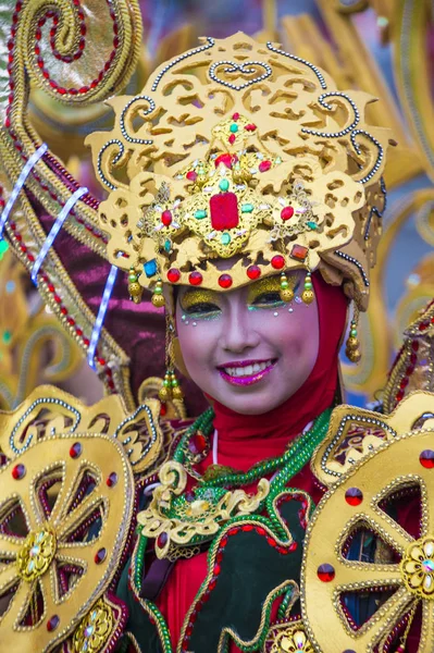 Singapur - 24 Şubat: Katılımcı Singapur üzerinde 24 Şubat 2018 Çingay geçit. Çingay bir yıllık sokak tören ve Çin yeni yılı festivaller bir parçası 