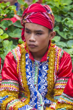 Manila, Filipinler - 27 Nisan: Aliwan fiesta Manila Filipinler üzerinde 27 Nisan 2018 yılında katılımcı. Aliwan Fiesta farklı kültürel festivaller Filipinler toplar yıllık bir olaydır