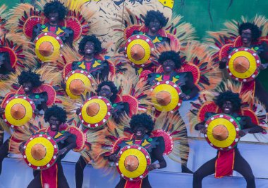 Manila, Filipinler - 27 Nisan: Aliwan fiesta üzerinde 27 Nisan 2018 Manila Filipinler katılımcılar. Aliwan Fiesta farklı kültürel festivaller Filipinler toplar yıllık bir olaydır