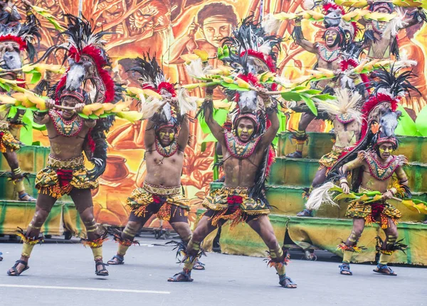 Iloilo, Filipinler - 28 Ocak: Dinagyang Festivali 28 Ocak 2018 üzerinde Iloilo Filipinler katılımcılar. Santo Nino onur dini ve kültürel festival Dinagyang olduğunu