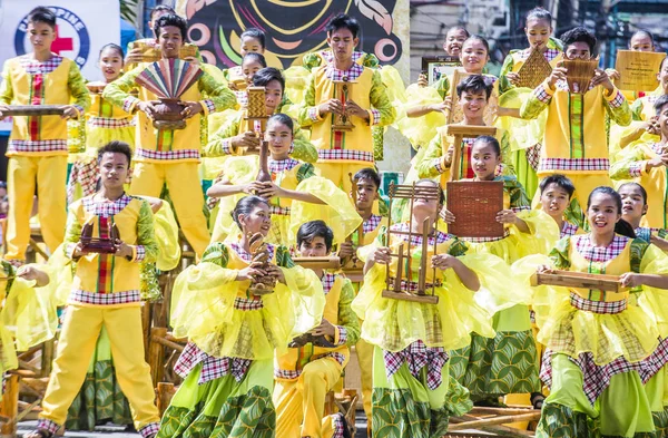 Iloilo, Filipinler - 28 Ocak: Dinagyang Festivali 28 Ocak 2018 üzerinde Iloilo Filipinler katılımcılar. Santo Nino onur dini ve kültürel festival Dinagyang olduğunu