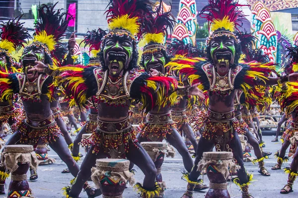 Iloilo, Filipinler - 28 Ocak: Dinagyang Festivali 28 Ocak 2018 üzerinde Iloilo Filipinler katılımcılar. Santo Nino onur dini ve kültürel festival Dinagyang olduğunu