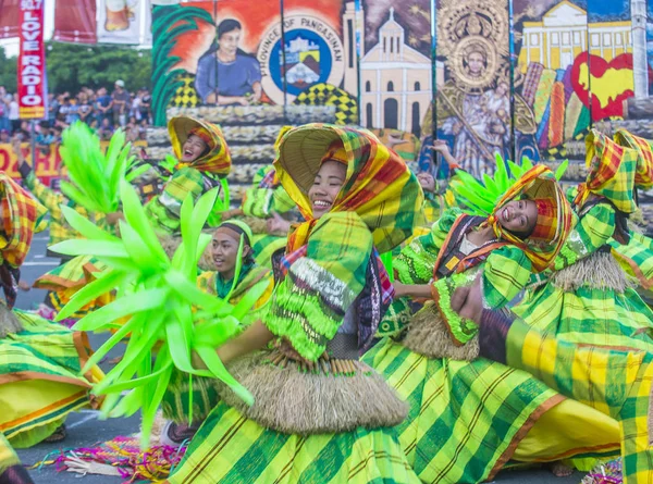 Manila Filipinas Abril Participantes Fiesta Aliwan Manila Filipinas Abril 2018 —  Fotos de Stock