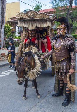 Boac, Filipinler - 30 Mart: Katılımcı Boac Marinduque adası Filipinler Moriones Festivali. Anualy kutsal hafta düzenlenen Moriones Festivali 