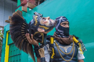 Boac, Filipinler - 30 Mart: Katılımcı Boac Marinduque adası Filipinler Moriones Festivali. Anualy kutsal hafta düzenlenen Moriones Festivali 