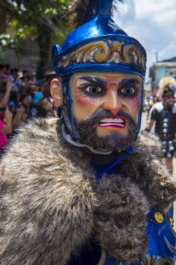 Boac, Filipinler - 30 Mart: Katılımcı Boac Marinduque adası Filipinler Moriones Festivali. Anualy kutsal hafta düzenlenen Moriones Festivali 