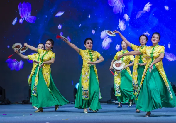 Singapore Februar Tänzer Treten Bei Der Chinesischen Neujahrsfeier Fluss Hongbao — Stockfoto