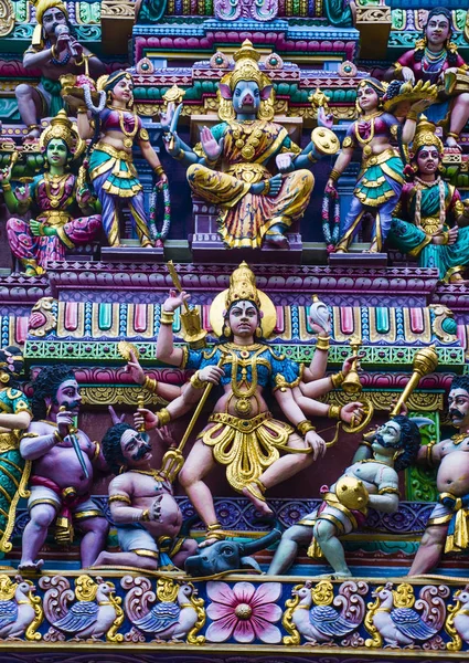 Singapur Şubat Little India Singapur Sri Veeramakaliamman Tapınağında Heykeller Üzerinde — Stok fotoğraf