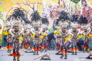 Iloilo, Filipinler - 28 Ocak: Dinagyang Festivali 28 Ocak 2018 üzerinde Iloilo Filipinler katılımcılar. Santo Nino onur dini ve kültürel festival Dinagyang olduğunu