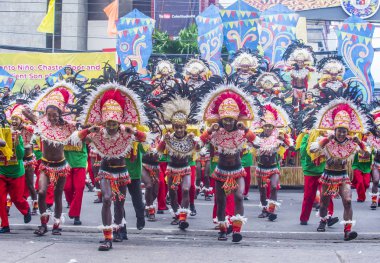 Iloilo, Filipinler - 28 Ocak: Dinagyang Festivali 28 Ocak 2018 üzerinde Iloilo Filipinler katılımcılar. Santo Nino onur dini ve kültürel festival Dinagyang olduğunu