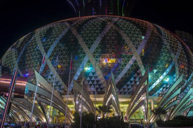 Macau - Mart 07: Lisboa hotel ve casino üzerinde 07 Mart 2018 Macau dış. 1970'te otel açtı ve toplam 2,362 oda var