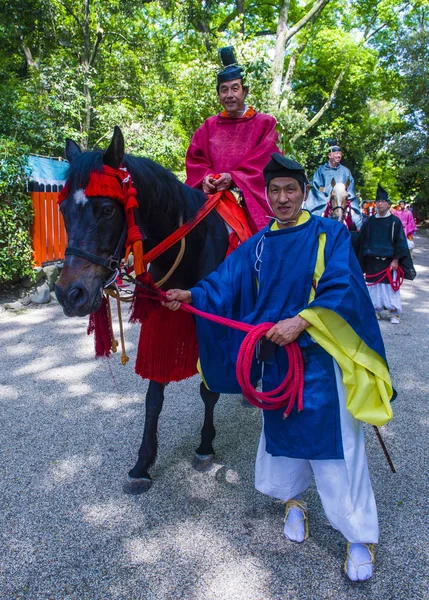 Kyoto - 15 Mayıs: Kyoto, Japonya üzerinde 15 Mayıs 2018 Aoi Matsuri katılımcılar. AOI Mastsuri tarihlerinde Kyoto, Japonya'da üç ana yıllık festivaller biridir