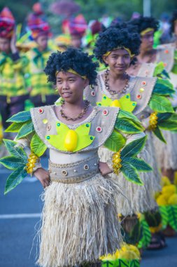 Manila, Filipinler - 27 Nisan: Aliwan fiesta üzerinde 27 Nisan 2018 Manila Filipinler katılımcılar. Aliwan Fiesta farklı kültürel festivaller Filipinler toplar yıllık bir olaydır
