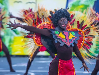 Manila, Filipinler - 27 Nisan: Aliwan fiesta üzerinde 27 Nisan 2018 Manila Filipinler katılımcılar. Aliwan Fiesta farklı kültürel festivaller Filipinler toplar yıllık bir olaydır