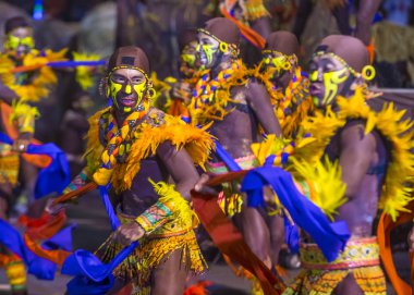 Manila, Filipinler - 27 Nisan: Aliwan fiesta üzerinde 27 Nisan 2018 Manila Filipinler katılımcılar. Aliwan Fiesta farklı kültürel festivaller Filipinler toplar yıllık bir olaydır