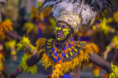 Manila, Filipinler - 27 Nisan: Aliwan fiesta üzerinde 27 Nisan 2018 Manila Filipinler katılımcılar. Aliwan Fiesta farklı kültürel festivaller Filipinler toplar yıllık bir olaydır