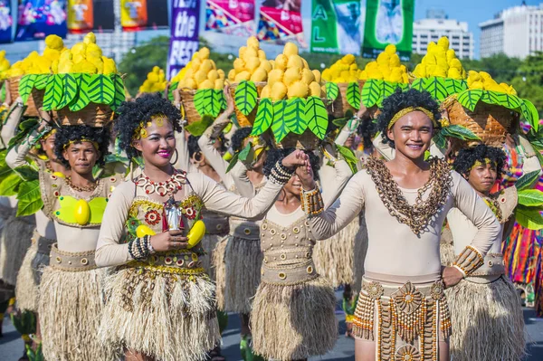 Manila Filipinas Abril Participantes Festa Aliwan Manila Filipinas Abril 2018 — Fotografia de Stock