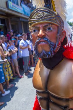 Boac, Filipinler - 30 Mart: Katılımcı Boac Marinduque adası Filipinler Moriones Festivali. Anualy kutsal hafta düzenlenen Moriones Festivali 