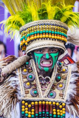 Iloilo, Filipinler - 28 Ocak: Dinagyang Festivali 28 Ocak 2018 üzerinde Iloilo Filipinler katılımcı. Santo Nino onur dini ve kültürel festival Dinagyang olduğunu