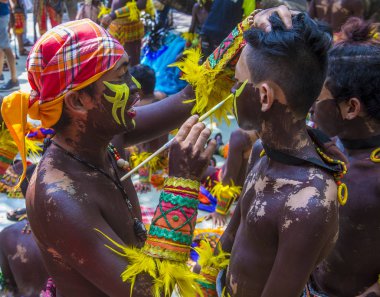 Manila, Filipinler - 27 Nisan: Aliwan fiesta üzerinde 27 Nisan 2018 Manila Filipinler katılımcılar. Aliwan Fiesta farklı kültürel festivaller Filipinler toplar yıllık bir olaydır