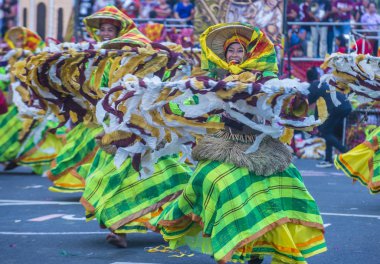 Manila, Filipinler - 27 Nisan: Aliwan fiesta üzerinde 27 Nisan 2018 Manila Filipinler katılımcılar. Aliwan Fiesta farklı kültürel festivaller Filipinler toplar yıllık bir olaydır
