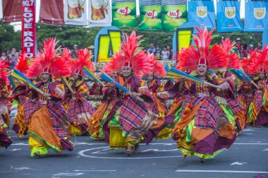 Manila, Filipinler - 27 Nisan: Aliwan fiesta üzerinde 27 Nisan 2018 Manila Filipinler katılımcılar. Aliwan Fiesta farklı kültürel festivaller Filipinler toplar yıllık bir olaydır