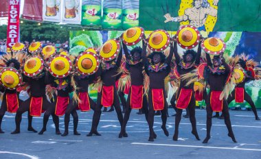 Manila, Filipinler - 27 Nisan: Aliwan fiesta üzerinde 27 Nisan 2018 Manila Filipinler katılımcılar. Aliwan Fiesta farklı kültürel festivaller Filipinler toplar yıllık bir olaydır