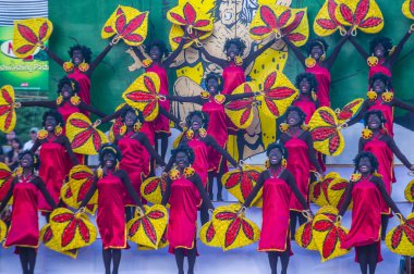 Manila, Filipinler - 27 Nisan: Aliwan fiesta üzerinde 27 Nisan 2018 Manila Filipinler katılımcılar. Aliwan Fiesta farklı kültürel festivaller Filipinler toplar yıllık bir olaydır