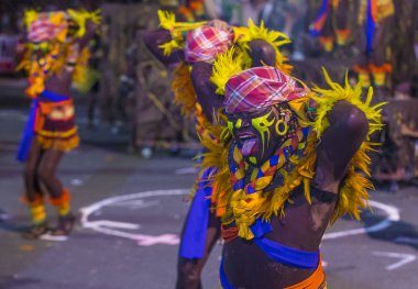 Manila, Filipinler - 27 Nisan: Aliwan fiesta üzerinde 27 Nisan 2018 Manila Filipinler katılımcılar. Aliwan Fiesta farklı kültürel festivaller Filipinler toplar yıllık bir olaydır