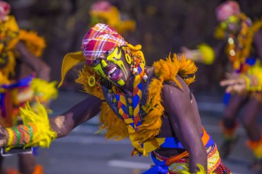 Manila, Filipinler - 27 Nisan: Aliwan fiesta üzerinde 27 Nisan 2018 Manila Filipinler katılımcılar. Aliwan Fiesta farklı kültürel festivaller Filipinler toplar yıllık bir olaydır