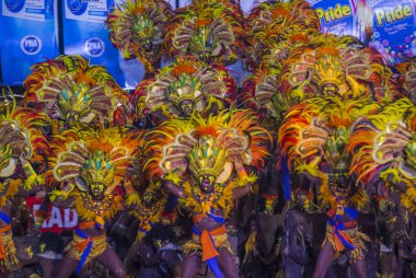 Manila, Filipinler - 27 Nisan: Aliwan fiesta üzerinde 27 Nisan 2018 Manila Filipinler katılımcılar. Aliwan Fiesta farklı kültürel festivaller Filipinler toplar yıllık bir olaydır