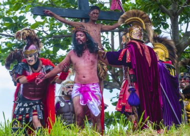 Boac, Filipinler - 30 Mart: Katılımcılar Boac Marinduque Moriones Festivali Türkiye ada. Anualy kutsal hafta düzenlenen Moriones Festivali 