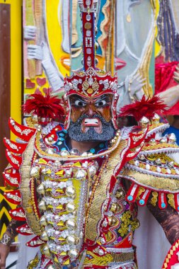 Boac, Filipinler - 30 Mart: Katılımcı Boac Marinduque adası Filipinler Moriones Festivali. Anualy kutsal hafta düzenlenen Moriones Festivali 