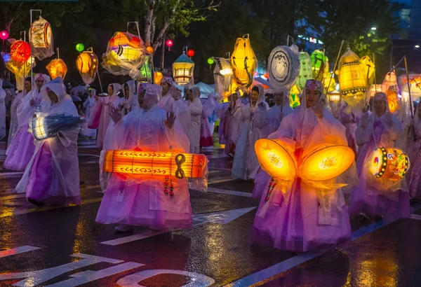 Seoul Mei Deelnemers Een Parade Tijdens Lotus Lantern Festival Seoel — Stockfoto