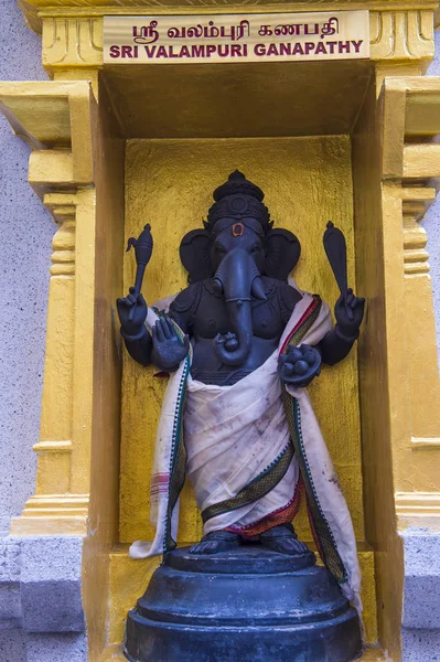 Singapur Şubat Heykel Little India Singapur Sri Veeramakaliamman Tapınağında Üzerinde — Stok fotoğraf