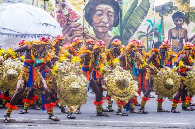 Iloilo, Filipinler - 28 Ocak: Dinagyang Festivali 28 Ocak 2018 üzerinde Iloilo Filipinler katılımcılar. Santo Nino onur dini ve kültürel festival Dinagyang olduğunu
