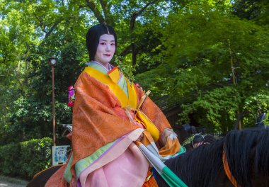 Kyoto - 15 Mayıs: Aoi Matsuri katılımcısı Kyoto, Japonya üzerinde 15 Mayıs 2018. AOI Mastsuri tarihlerinde Kyoto, Japonya'da üç ana yıllık festivaller biridir