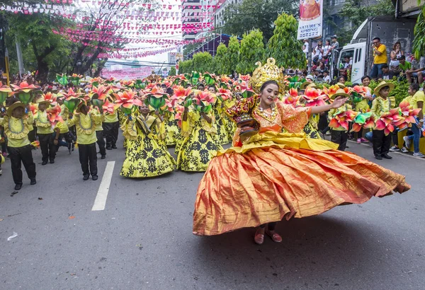 Cebu City Philippines Jan Participantes Festival Sinulog Cidade Cebu Filipinas — Fotografia de Stock