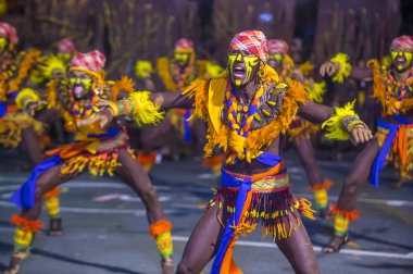 Manila, Filipinler - 27 Nisan: Aliwan fiesta üzerinde 27 Nisan 2018 Manila Filipinler katılımcılar. Aliwan Fiesta farklı kültürel festivaller Filipinler toplar yıllık bir olaydır