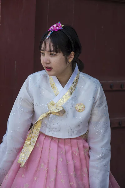 Сеул Травня Корейська Жінки Носять Ханбок Плаття Сеулі Корея 2018 — стокове фото