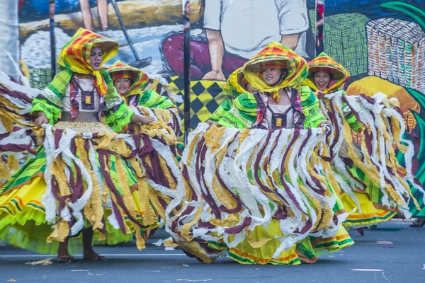 Маніла Філіппіни Квітня Учасники Aliwan Fiesta Маніла Філіппінах Квітня 2018 — стокове фото