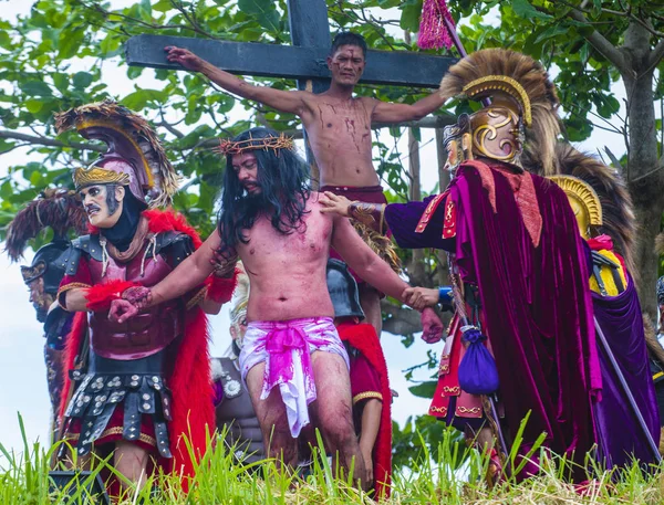 Boac, Filipinler - 30 Mart: Katılımcılar Boac Marinduque Moriones Festivali Türkiye ada. Anualy kutsal hafta düzenlenen Moriones Festivali 