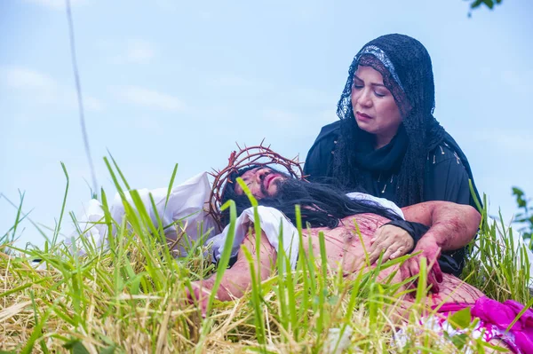 Boac, Filipinler - 30 Mart: Katılımcılar Boac Marinduque Moriones Festivali Türkiye ada. Anualy kutsal hafta düzenlenen Moriones Festivali 