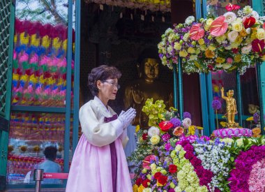 Seoul - 11 Mayıs: Banyo, Buda töreni sırasında Lotus Lantern Festivali Seul, Kore üzerinde 11 Mayıs 2018 festivalin bir Buda'nın Doğum kutlamasıdır
