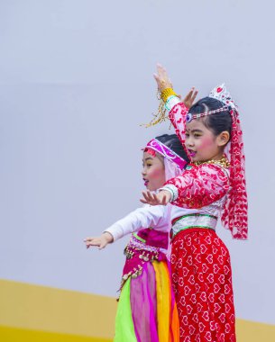 Seoul - 10 Mayıs: Katılımcılar bir kültür performans Lotus Lantern Festivali Seul, Kore üzerinde 10 Mayıs 2018 sırasında festivalin bir Buda'nın Doğum kutlamasıdır