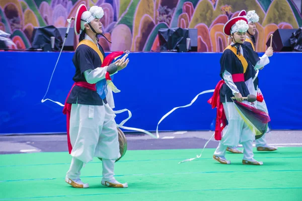 Seoul Maio Participantes Uma Performance Cultural Durante Festival Lanternas Lótus — Fotografia de Stock