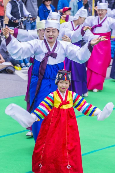 Seoul May Participants Culture Performance Lotus Lantern Festival Seoul Korea — Stock Photo, Image