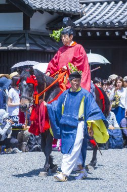 Kyoto - 15 Mayıs: Kyoto, Japonya üzerinde 15 Mayıs 2018 Aoi Matsuri katılımcılar. AOI Mastsuri tarihlerinde Kyoto, Japonya'da üç ana yıllık festivaller biridir