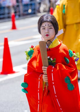 Kyoto - 15 Mayıs: Aoi Matsuri katılımcısı Kyoto, Japonya üzerinde 15 Mayıs 2018. AOI Mastsuri tarihlerinde Kyoto, Japonya'da üç ana yıllık festivaller biridir