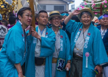 Tokyo - 19 Mayıs: Tokyo, Japonya üzerinde 19 Mayıs 2018 Kanda Matsuri katılımcılar. Kanda Matsuri Tokyo, Japonya'nın üç ana festivaller biridir